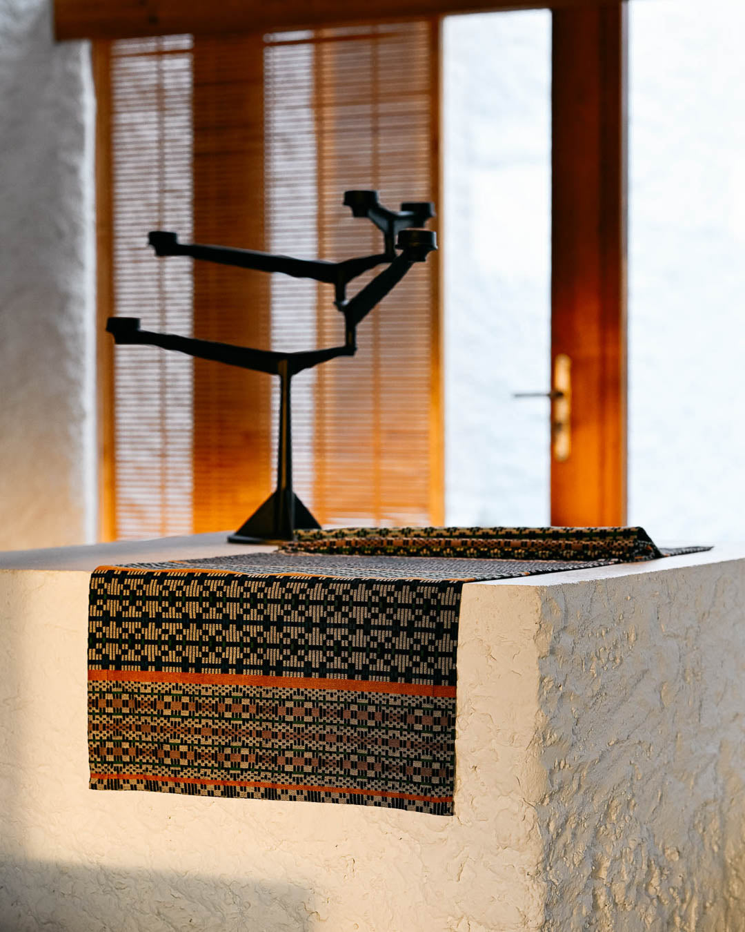 CHEMIN DE TABLE CANNAGE NOIR