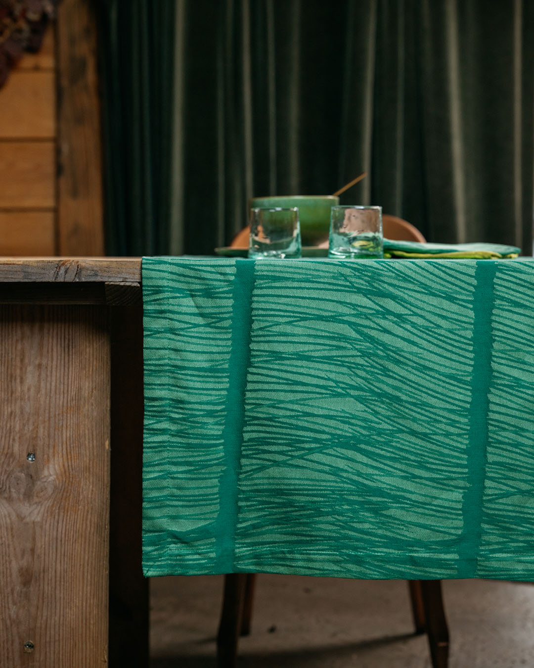 CHEMIN DE TABLE RACINE VERT