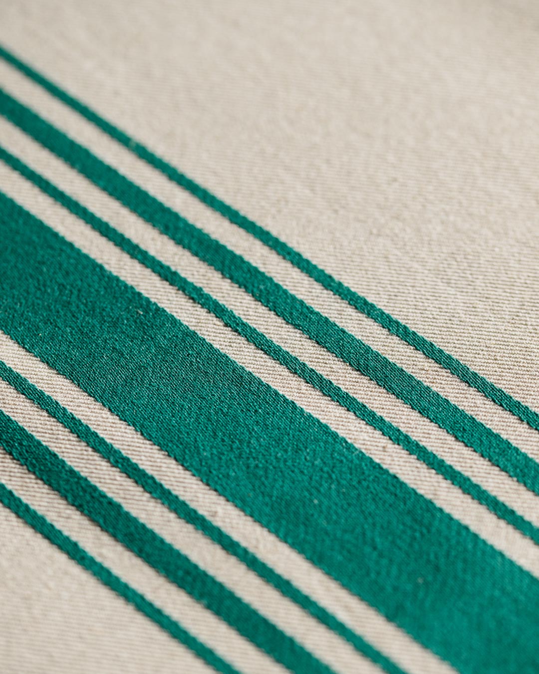 CHEMIN DE TABLE COUTIL VERT