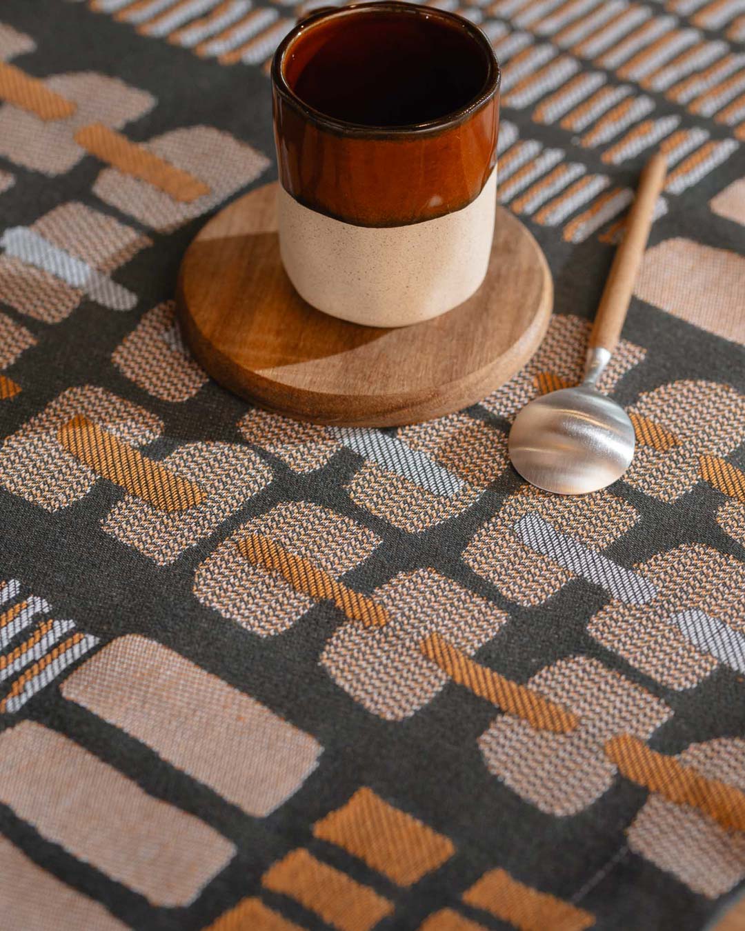 CHEMIN DE TABLE ÉCAILLES